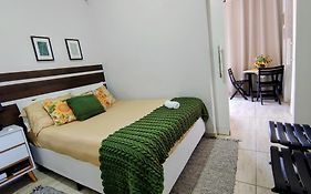 Casa gente Feliz centro da cidade